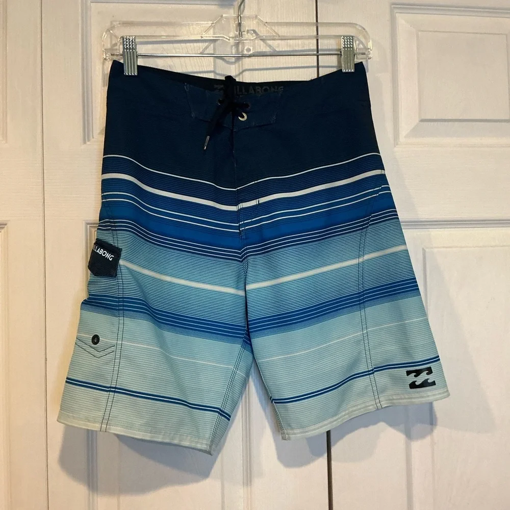🩷 Billabong Blue Striped Board Shorts - 27